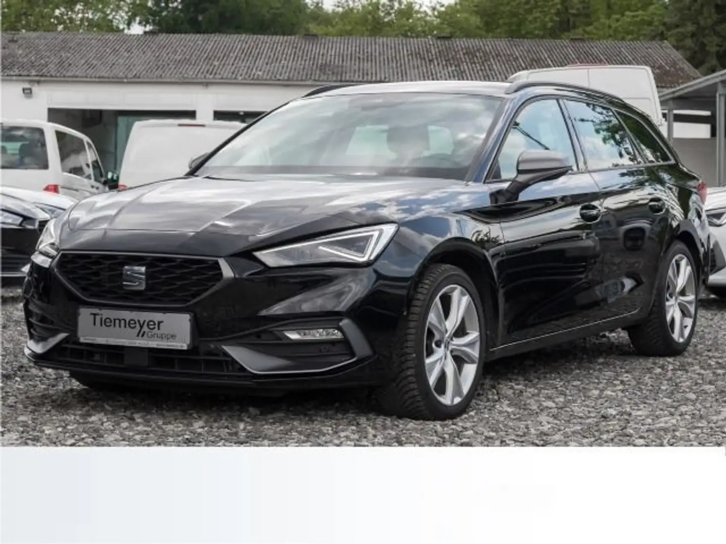 SEAT Leon Sportstourer 1.5 TSI DSG FR MOD-25 MATRIX K Schwarz - 2