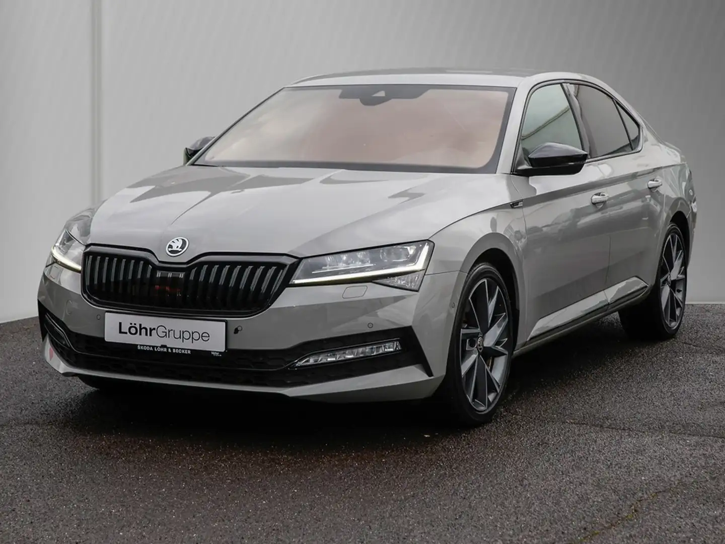 Skoda Superb 1.5 TSI DSG Sportline AHK/Navi/ACC Grau - 2