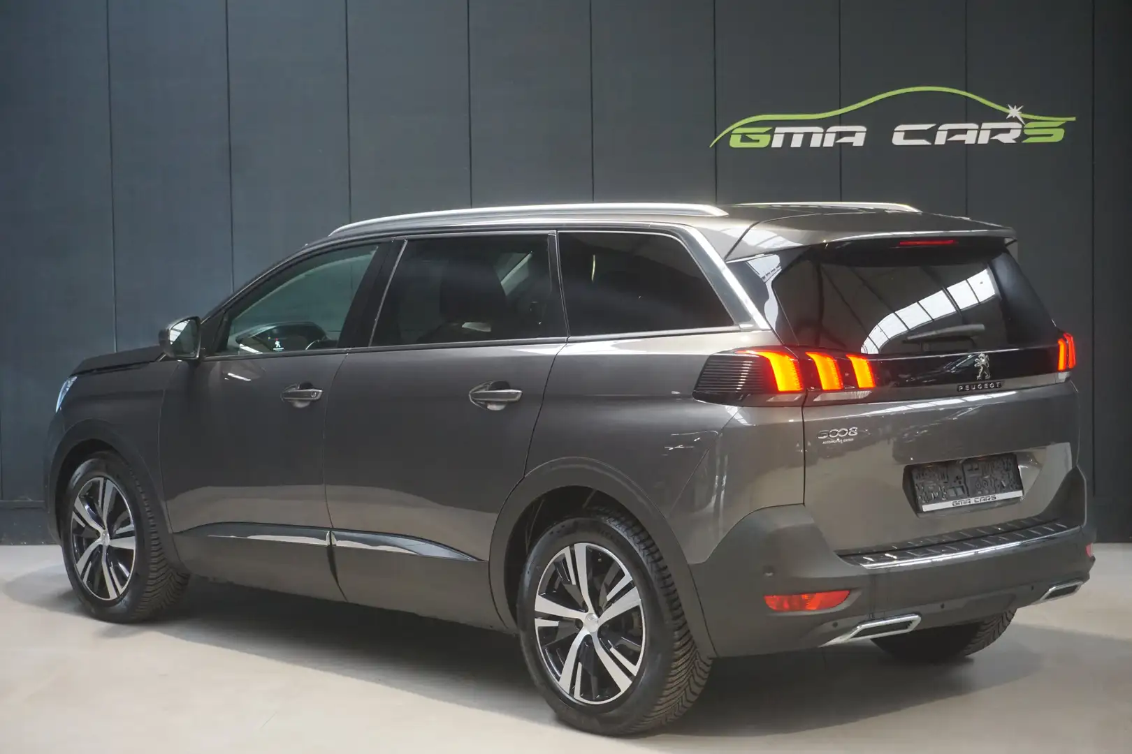 Peugeot 5008 BlueHDi Allure 7 Zit Automaat-Nav-Pano-Garantie Grijs - 2