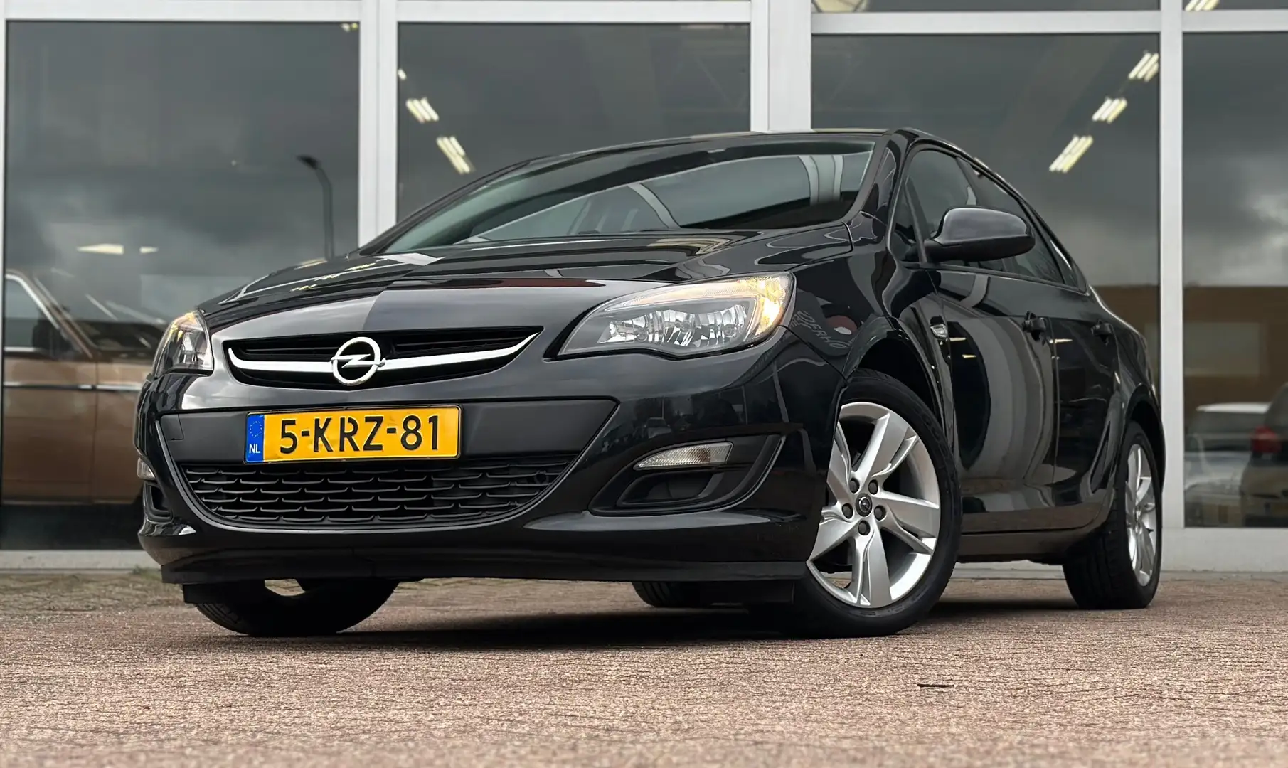 Opel Astra 1.4 Turbo Edition 100% Dealer onderhouden 1e Eigen Zwart - 1