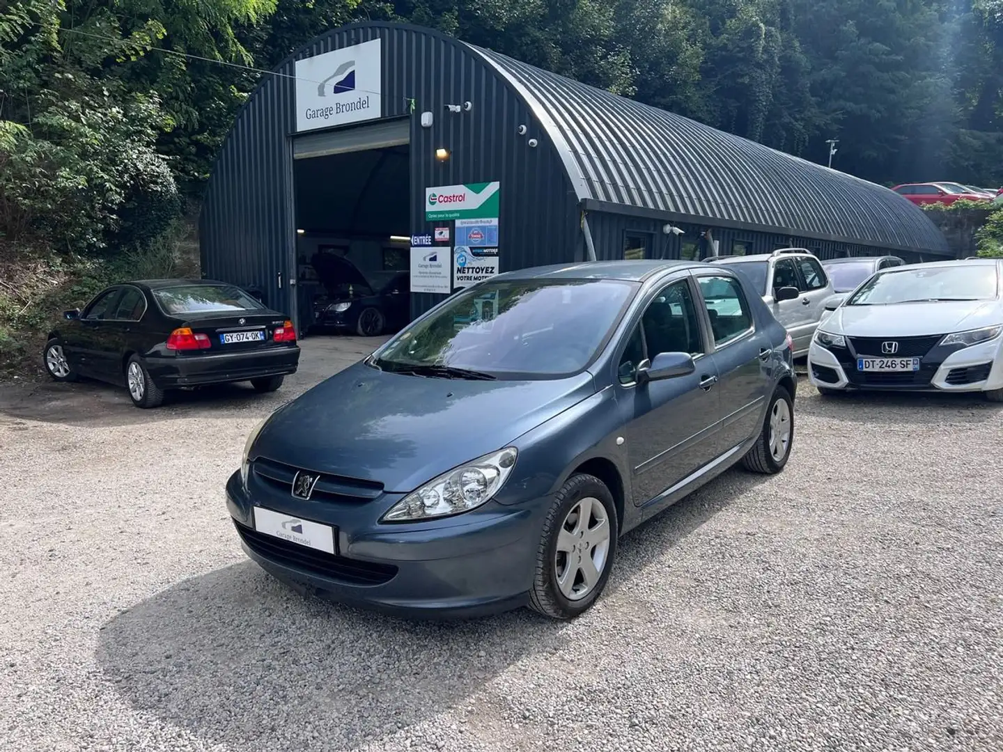 Peugeot 307 2.0i 136ch BVA 2éme Main Grau - 1