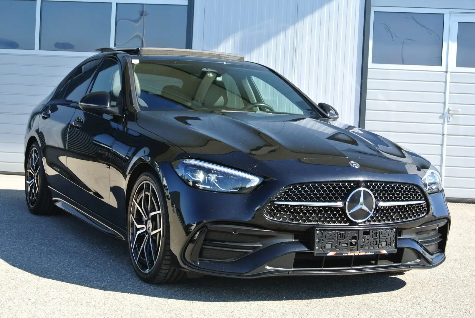 Mercedes-Benz C 200 d 9G Tronic *AMG -Line * Night Paket * PANO *LED Schwarz - 1