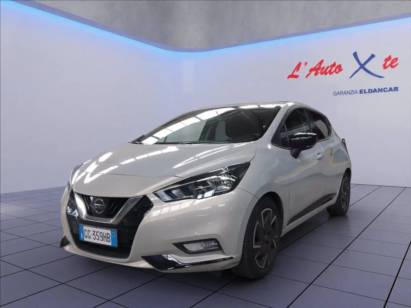 Nissan Micra 1.0 ig-t Eco N-Design Gpl Gris - 2