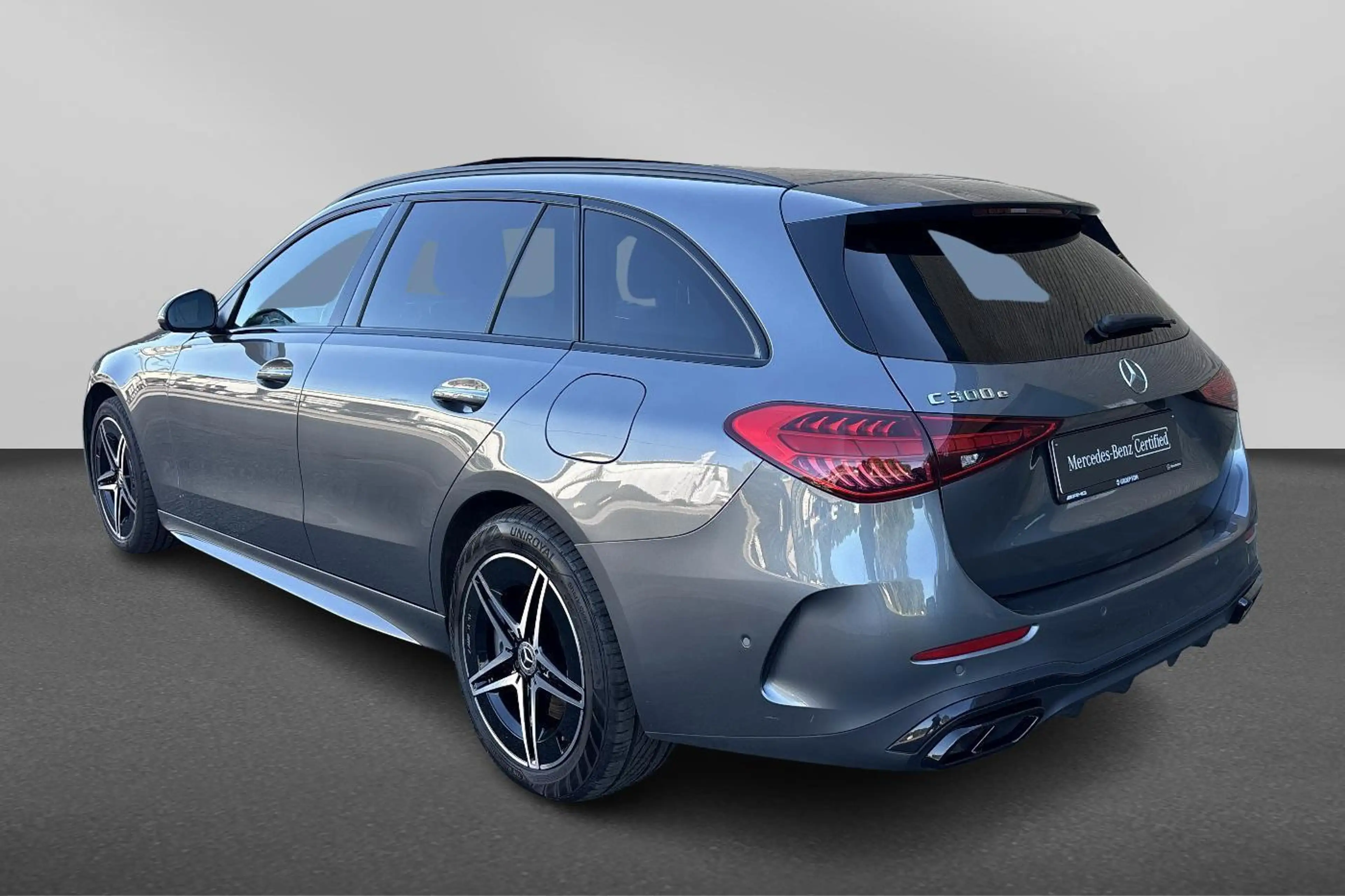 Mercedes-Benz C 300 Break C e AMG Line — photo 2
