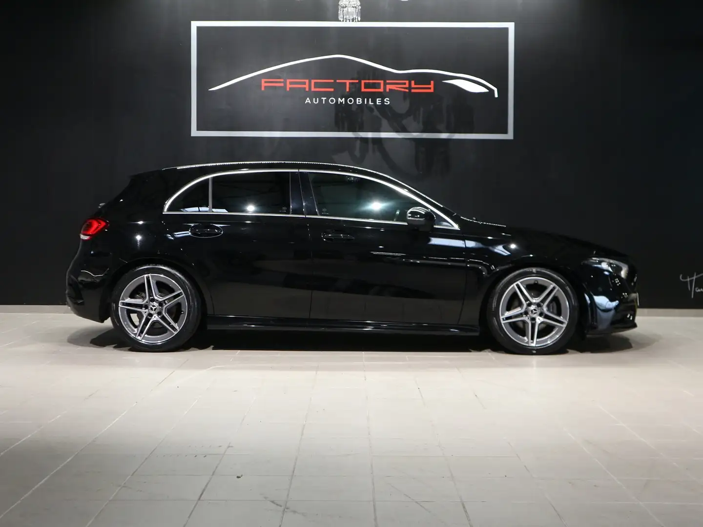 Mercedes-Benz A 200 200 163CH AMG LINE 7G-DCT Zwart - 2