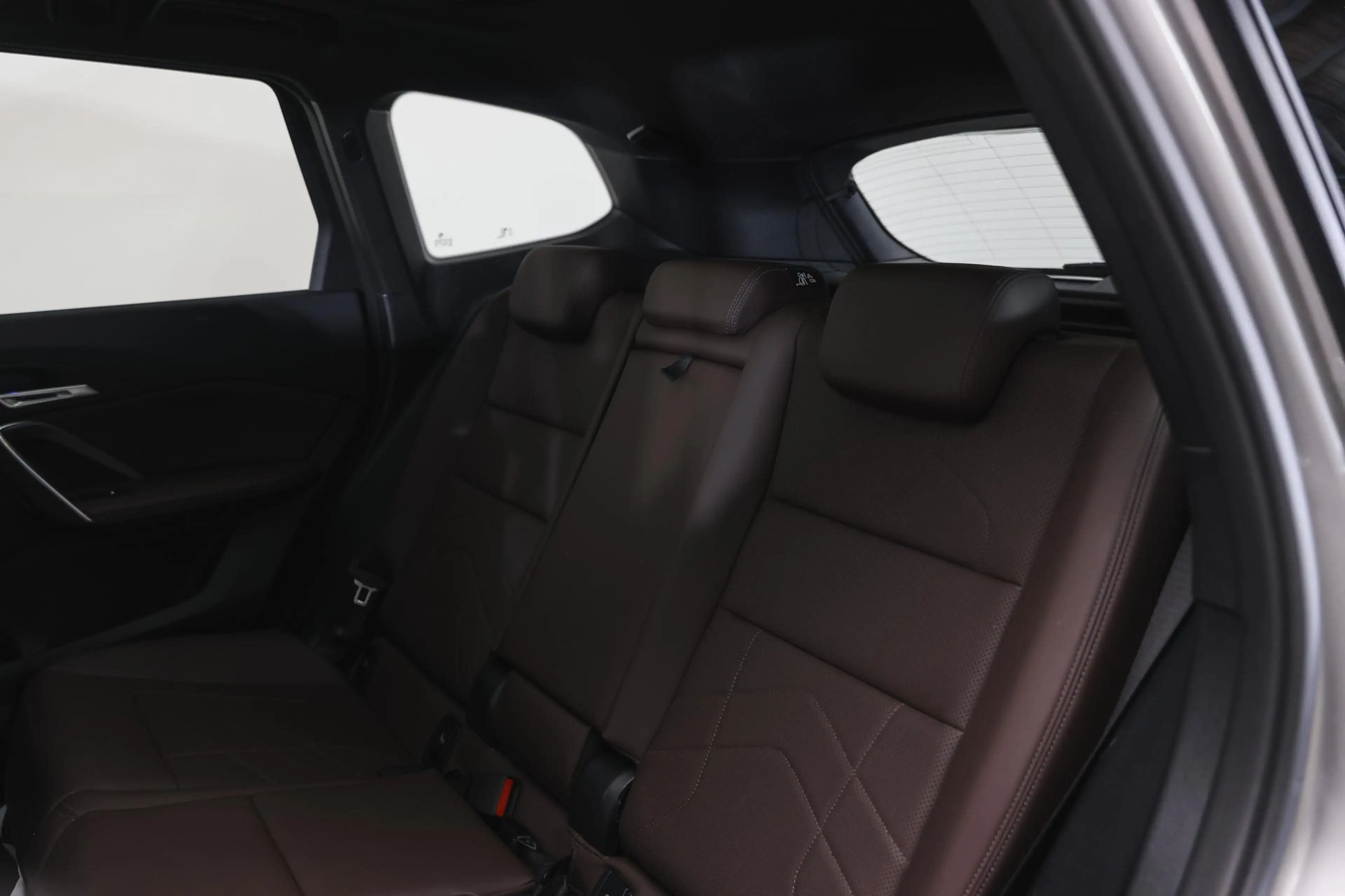BMW X1 xDrive30e M Sport Automaat / Trekhaak / Panoramada — photo 13