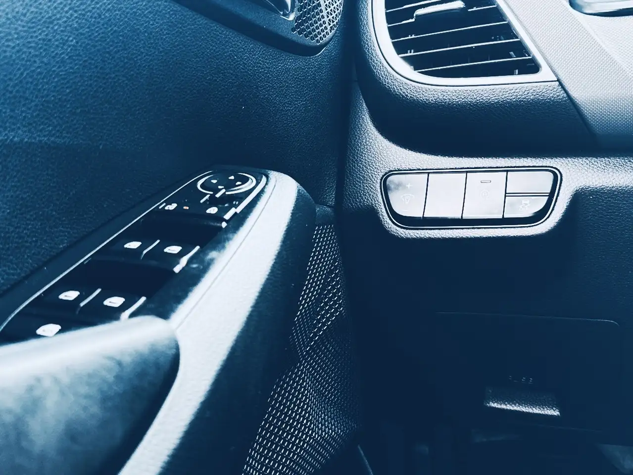 Kia Seltos снимка Kia Seltos
