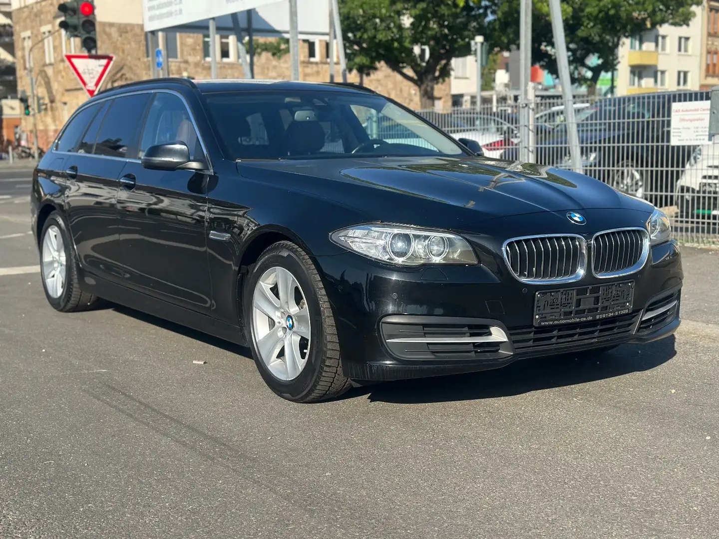 BMW 520 d TOURING*HEAD-UP+LEDER-BRAUN* Noir - 1