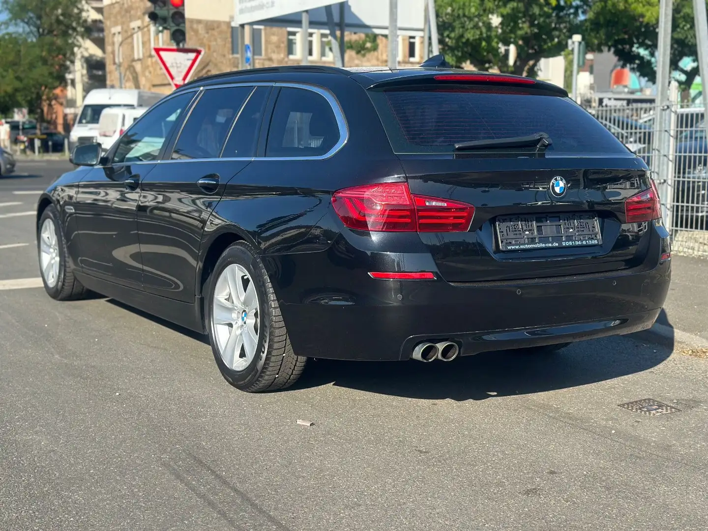 BMW 520 d TOURING*HEAD-UP+LEDER-BRAUN* Noir - 2
