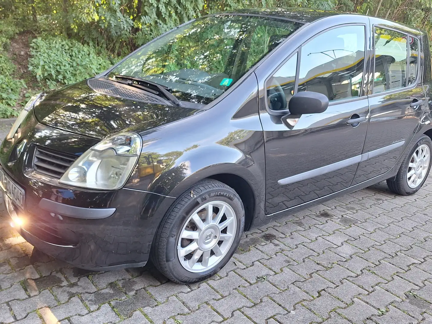Renault Modus Modus 1.2 16V Avantage Schwarz - 1