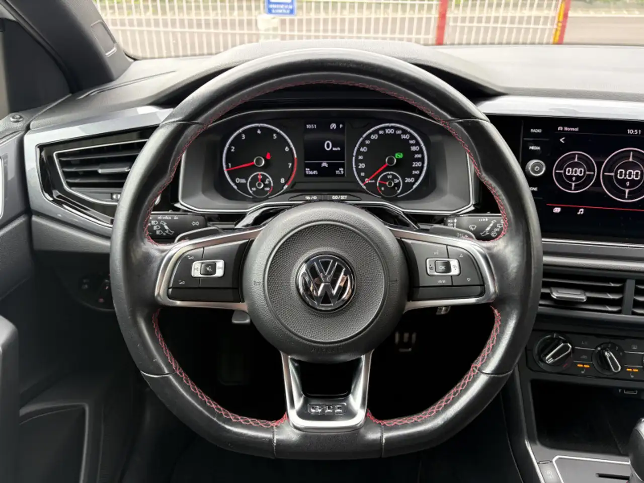 Volkswagen Polo GTI — photo 10