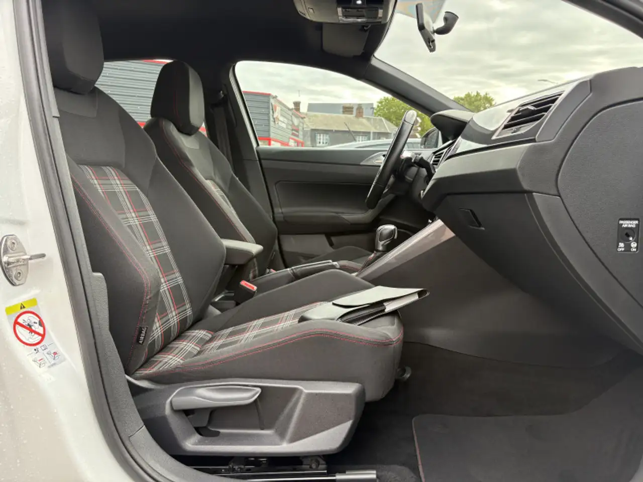 Volkswagen Polo GTI — photo 12