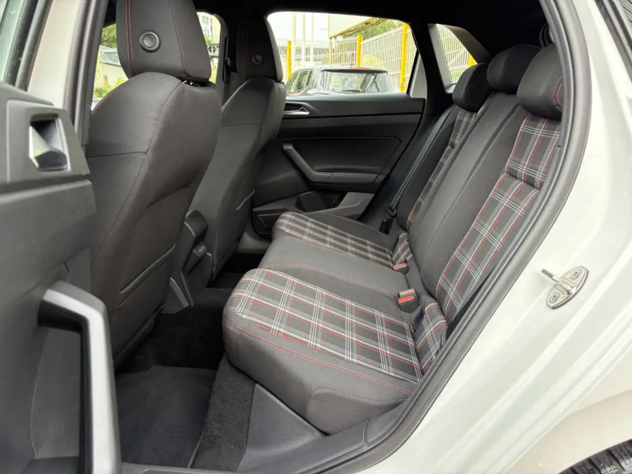 Volkswagen Polo GTI — photo 8