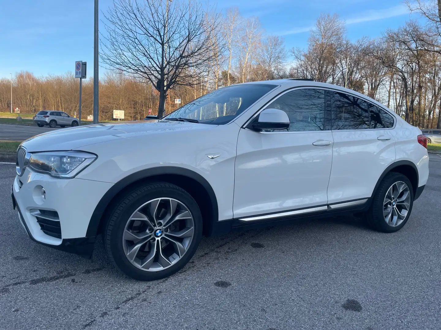 BMW X4 X4 xDrive20d xLine*Gancio traino*Pelle*Navi*Tetto* Bianco - 1