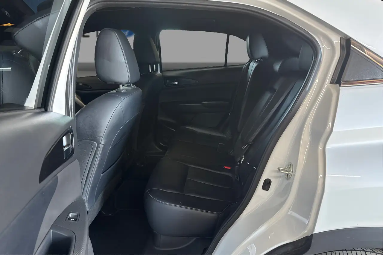 Mitsubishi Eclipse Cross снимка Mitsubishi Eclipse Cross