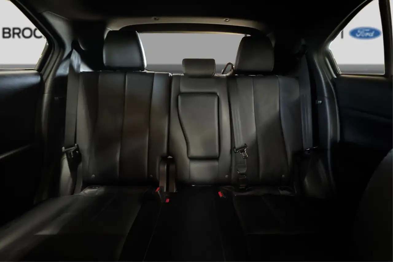 Mitsubishi Eclipse Cross снимка Mitsubishi Eclipse Cross