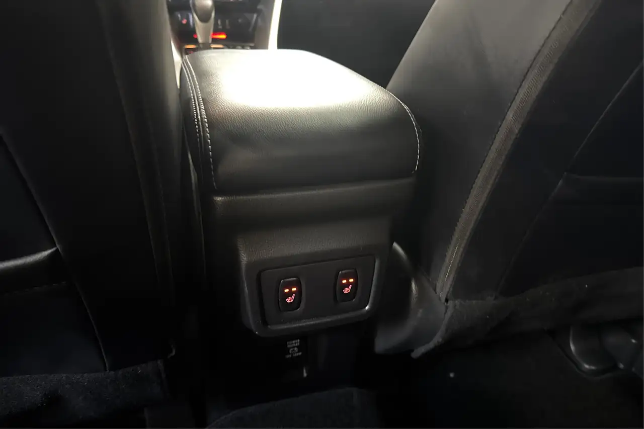 Mitsubishi Eclipse Cross снимка Mitsubishi Eclipse Cross