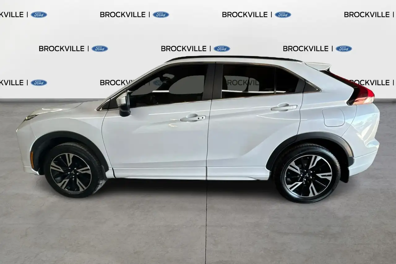 Mitsubishi Eclipse Cross снимка Mitsubishi Eclipse Cross