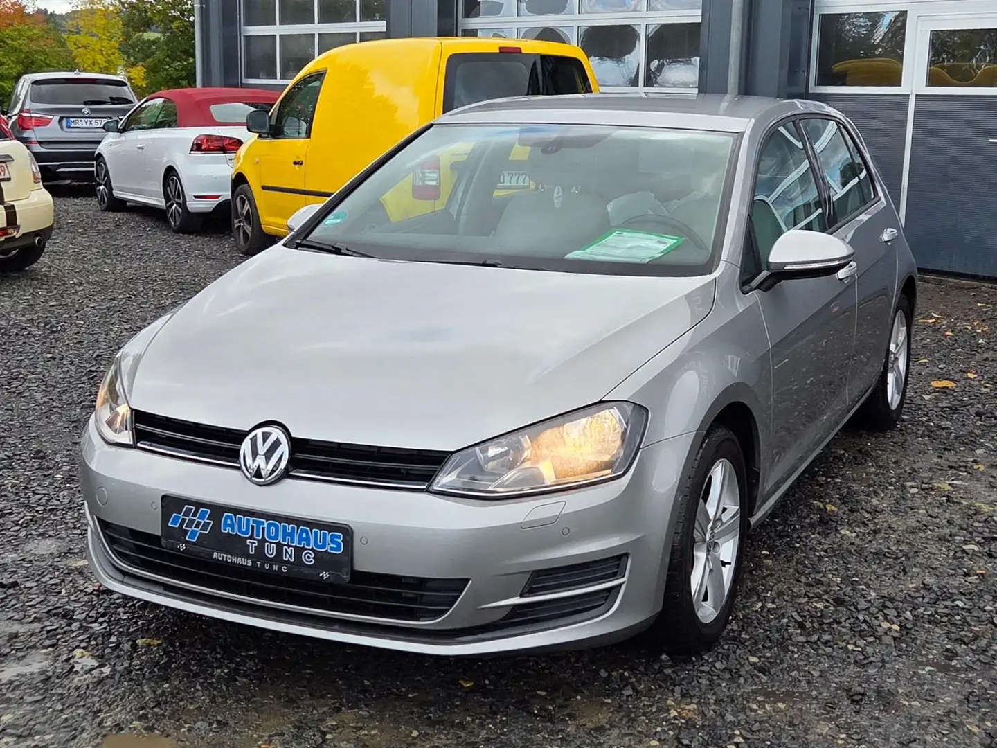 Volkswagen Golf Comfortline BMT, Light&Park Assist, voll Scheckhef Stříbrná - 1