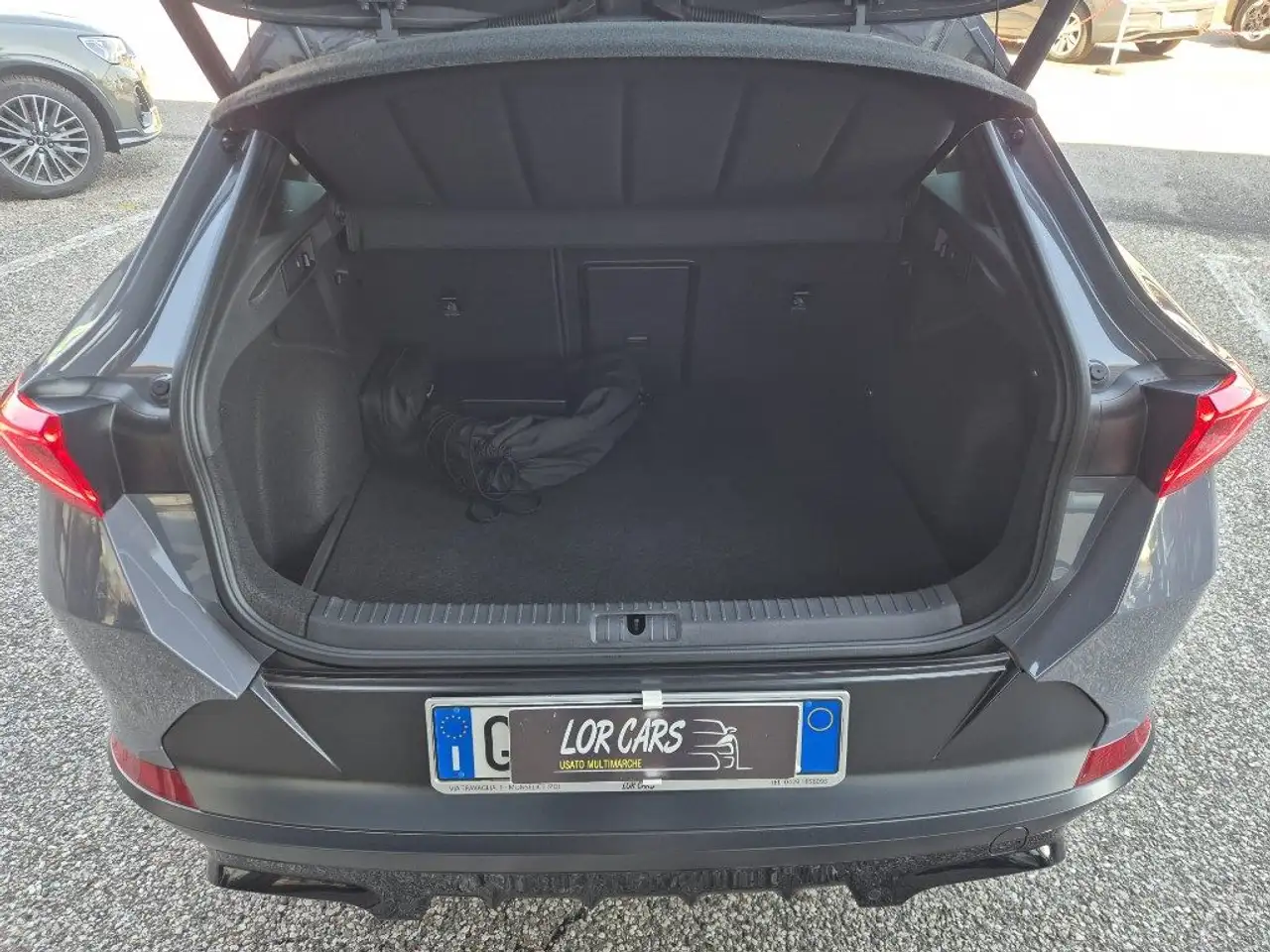 CUPRA Formentor 1.4 e-Hybrid DSG VZ 8