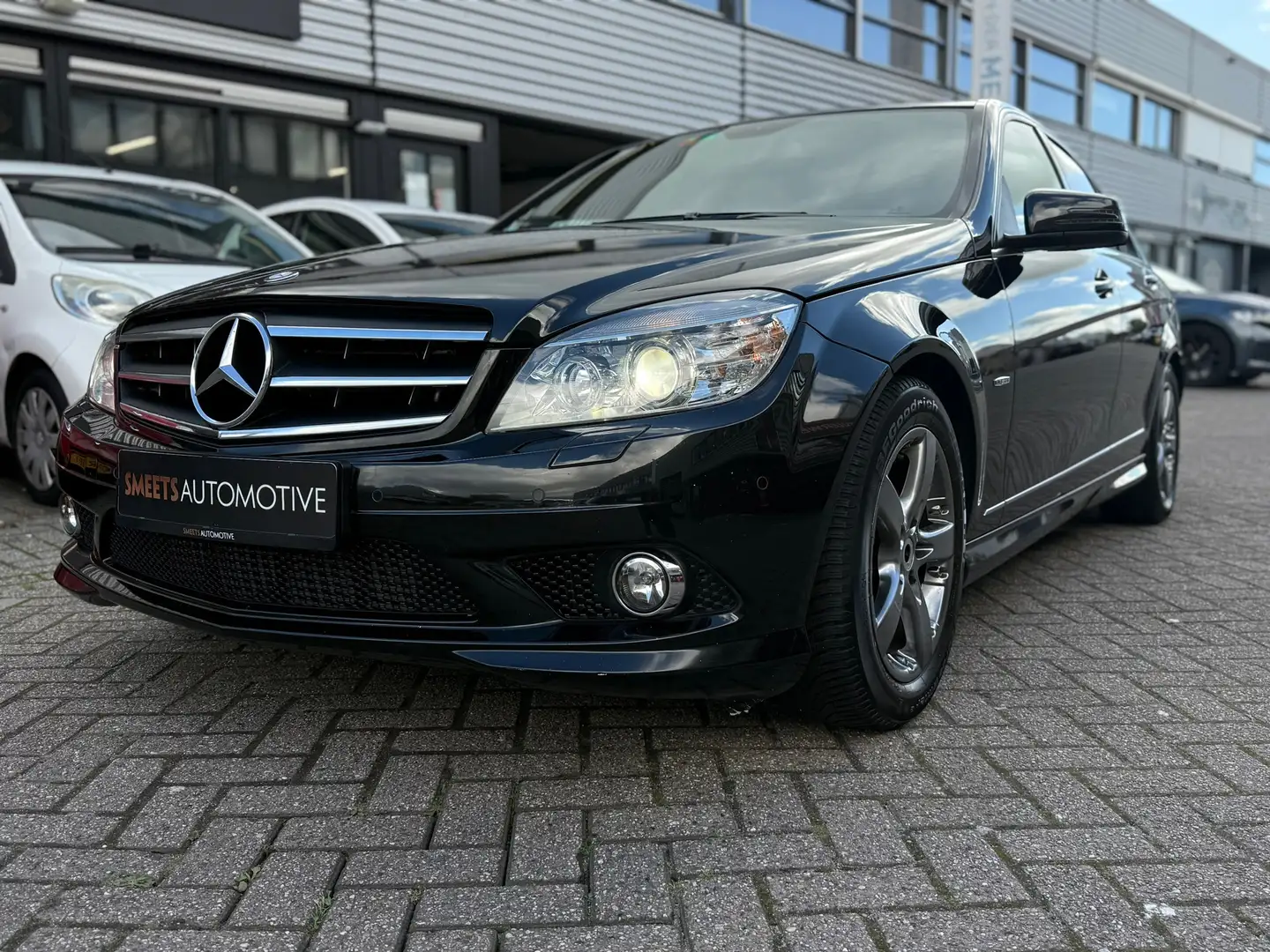 Mercedes-Benz C 180 K BlueEFFICIENCY,Automaat,Met APK afgeleverd Zwart - 2