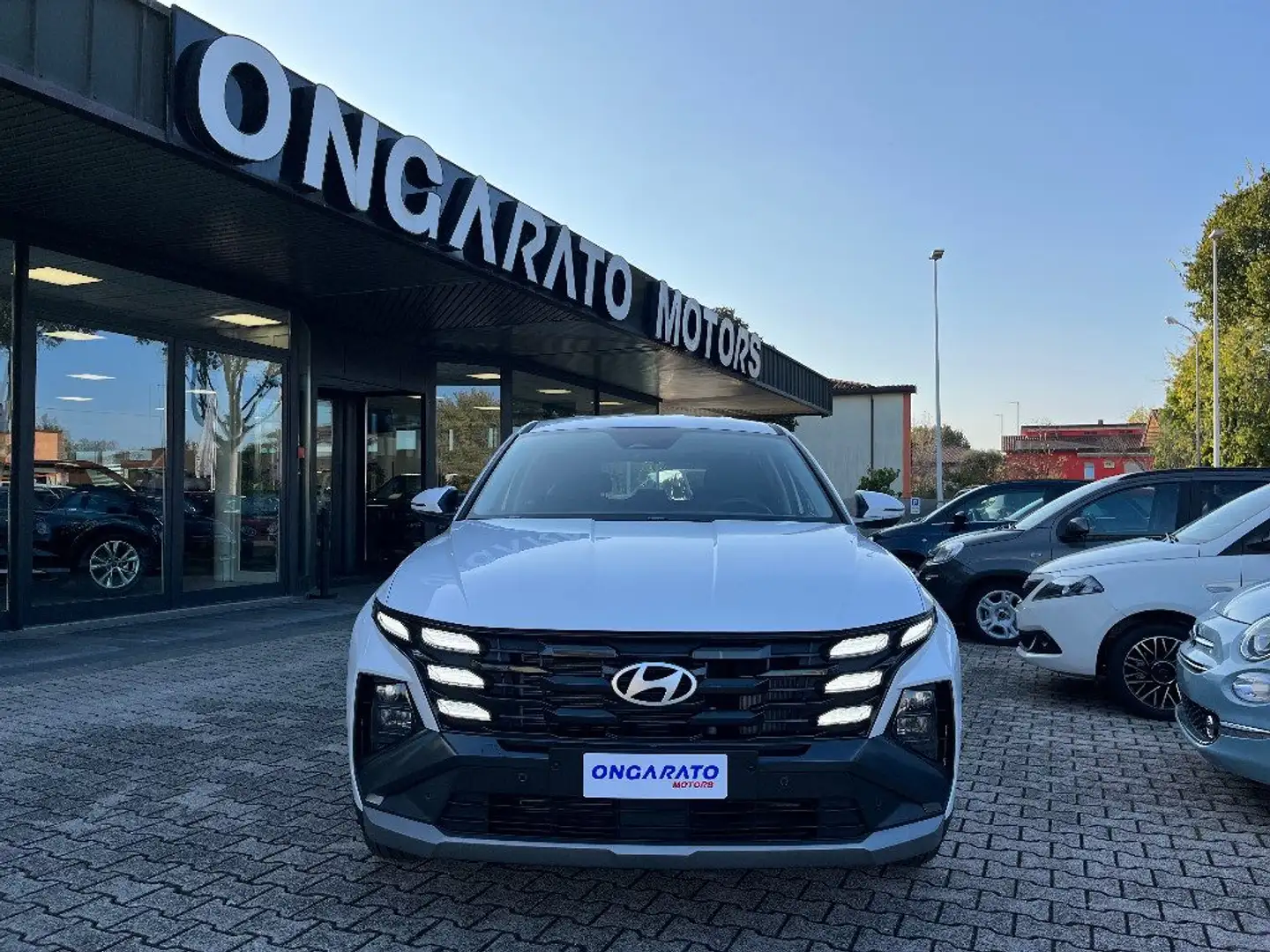 Hyundai TUCSON 1.6 CRDI Klass 115cv #SERENITY.WHITE Wit - 2