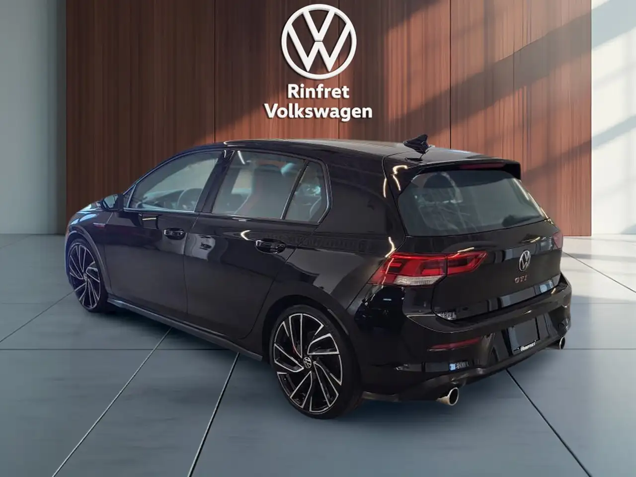 Volkswagen Golf GTI снимка Volkswagen Golf GTI