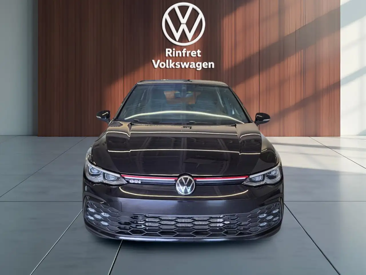 Volkswagen Golf GTI снимка Volkswagen Golf GTI