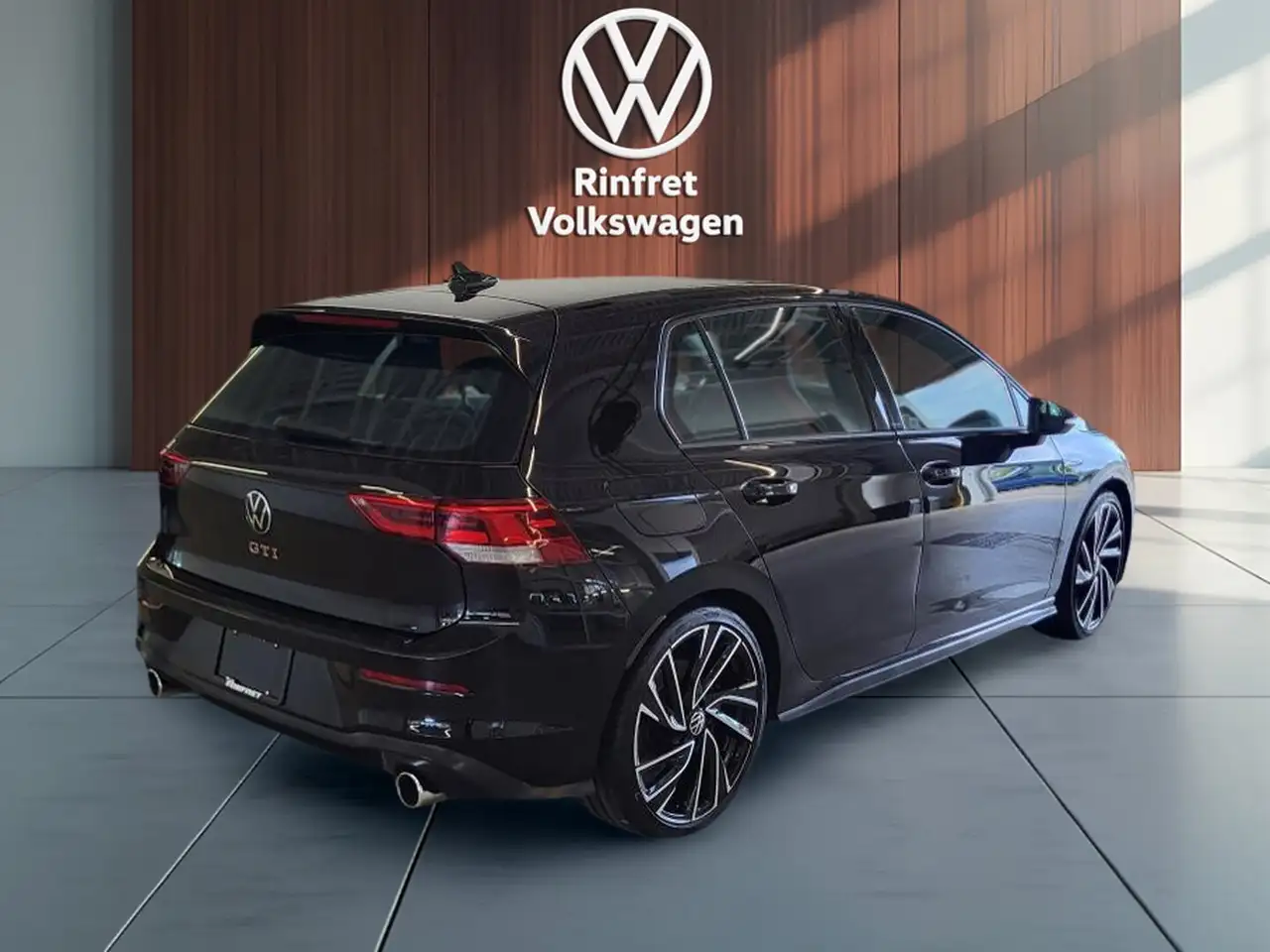Volkswagen Golf GTI снимка Volkswagen Golf GTI