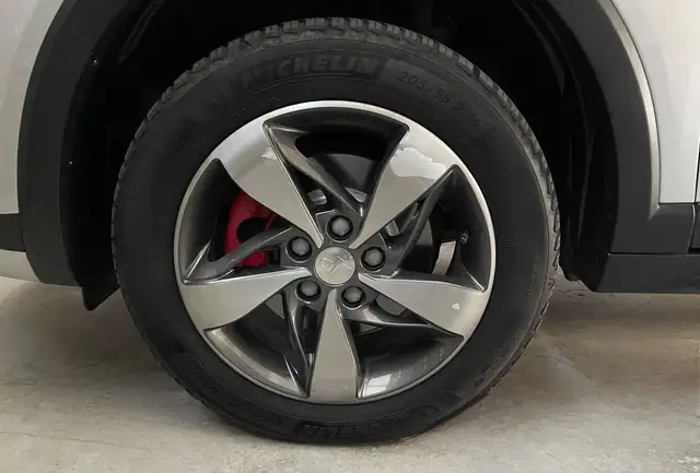 DR Automobiles DR4 view 15