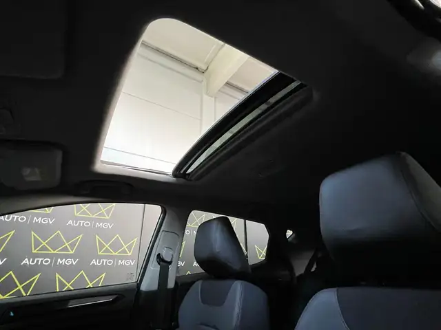 DR Automobiles DR4 view 7