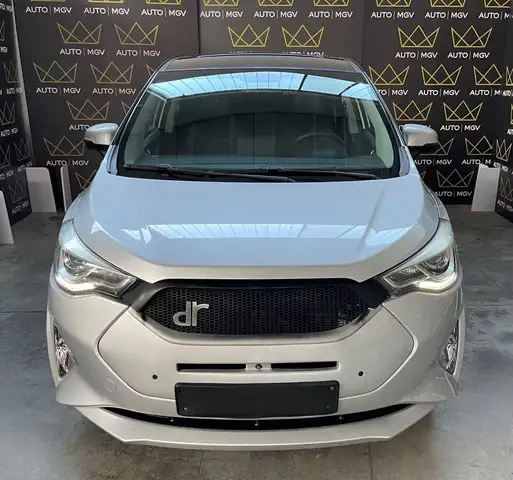 DR Automobiles DR4 view 2