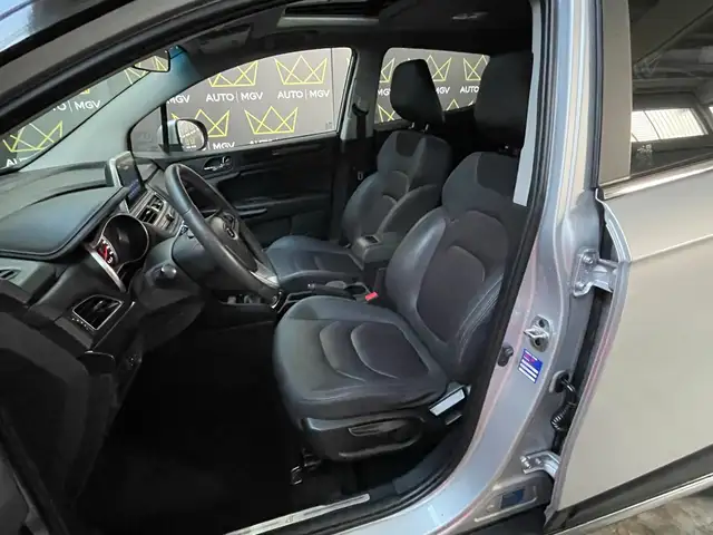 DR Automobiles DR4 view 9