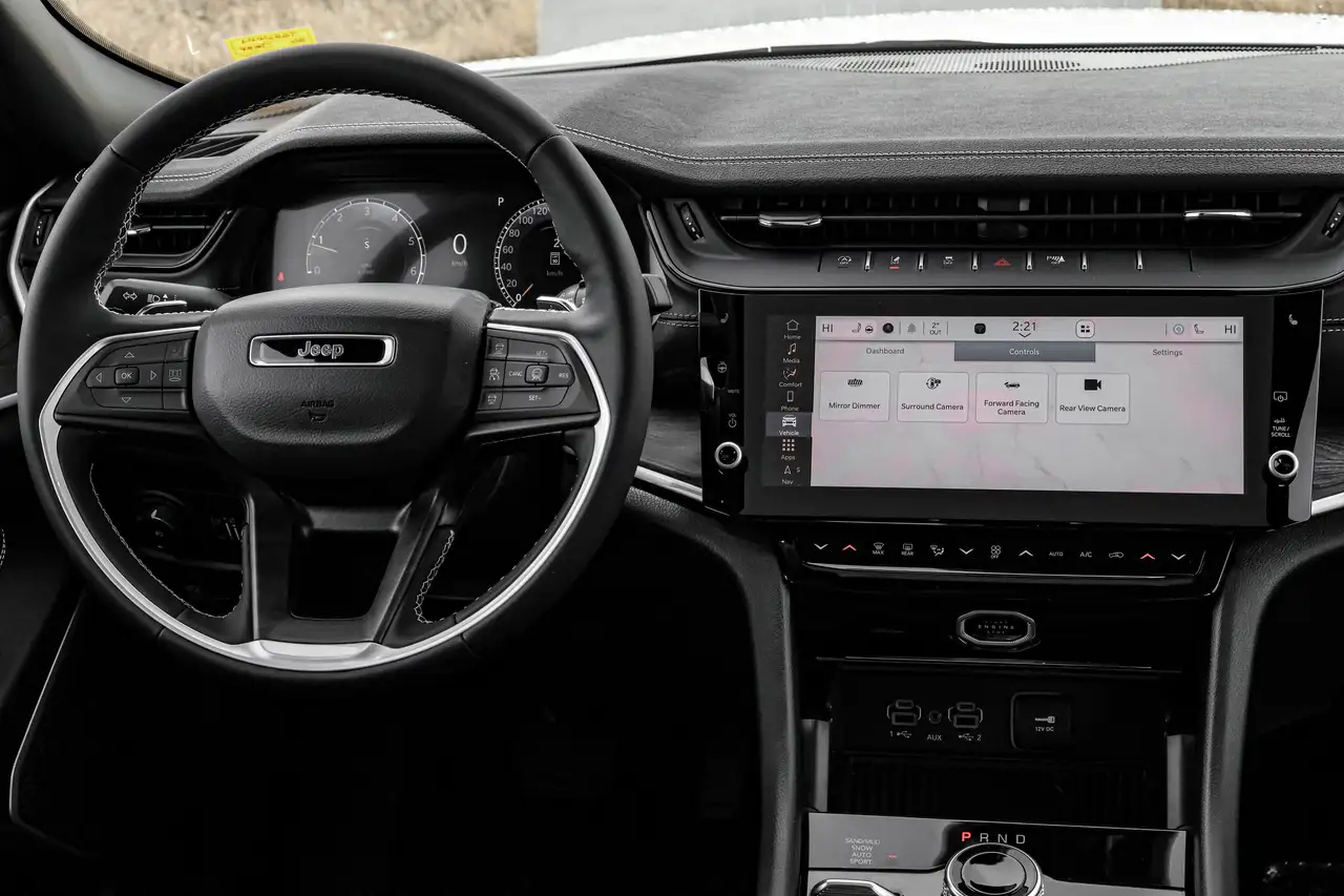 Jeep Grand Cherokee снимка Jeep Grand Cherokee