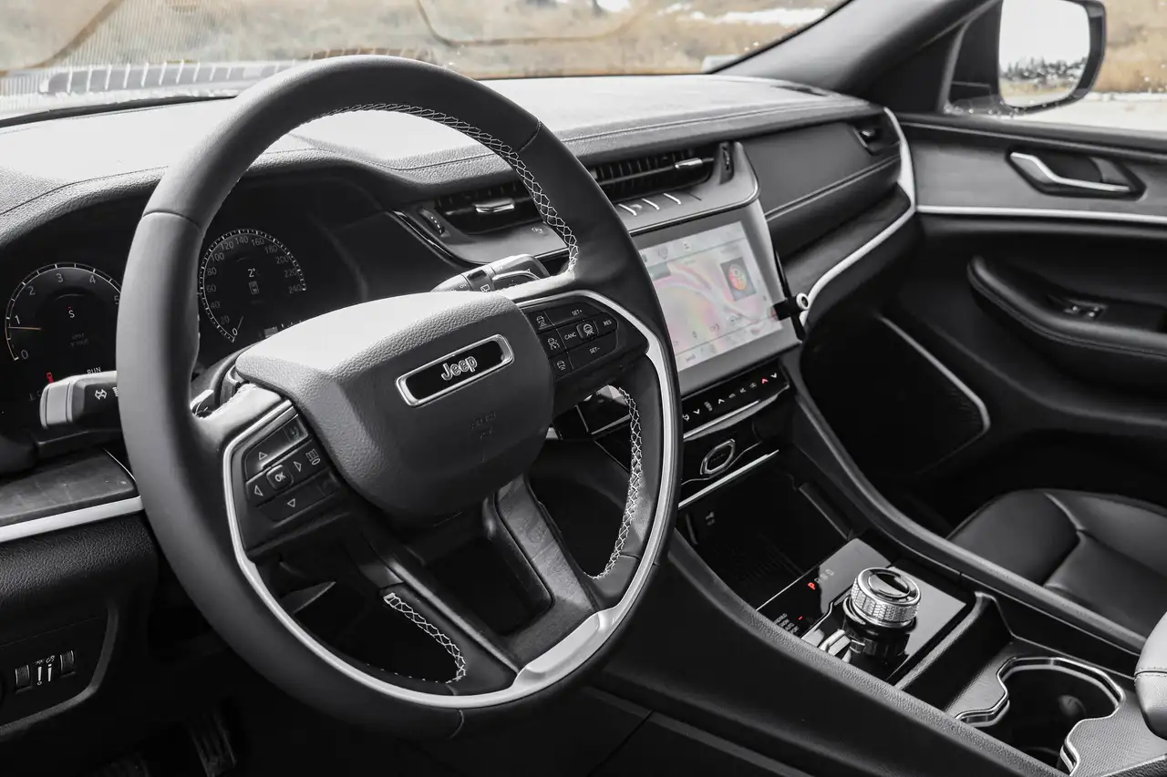 Jeep Grand Cherokee снимка Jeep Grand Cherokee