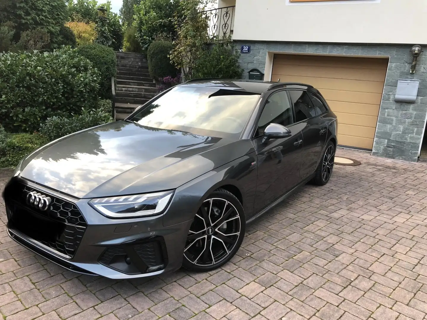 Audi A4 allroad Grau - 2