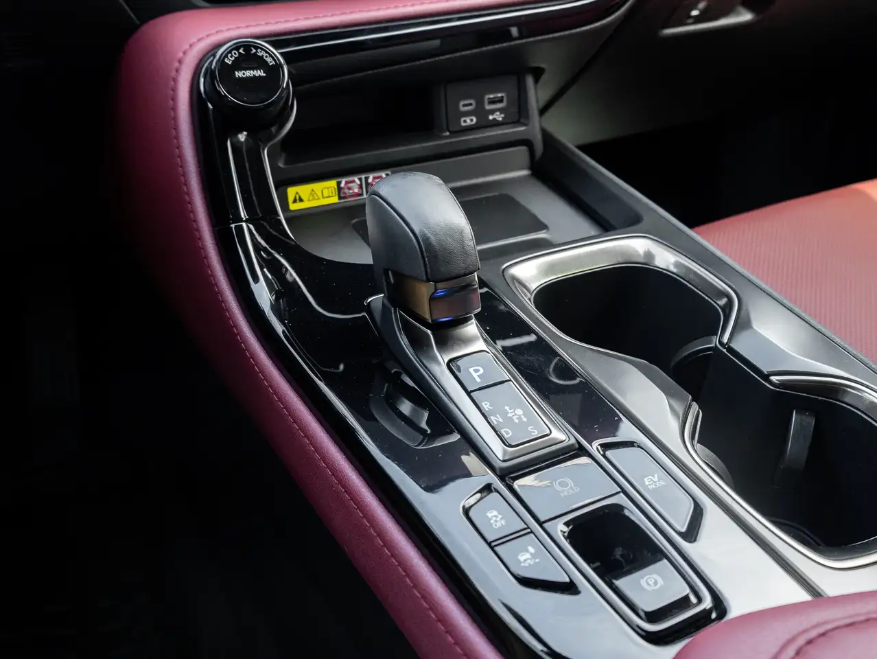 Lexus NX photo Lexus NX