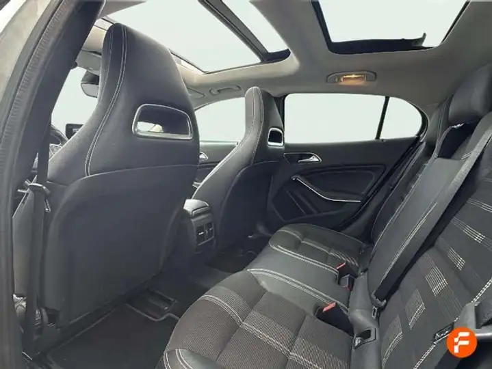 Mercedes-Benz GLA 2018, foto 20