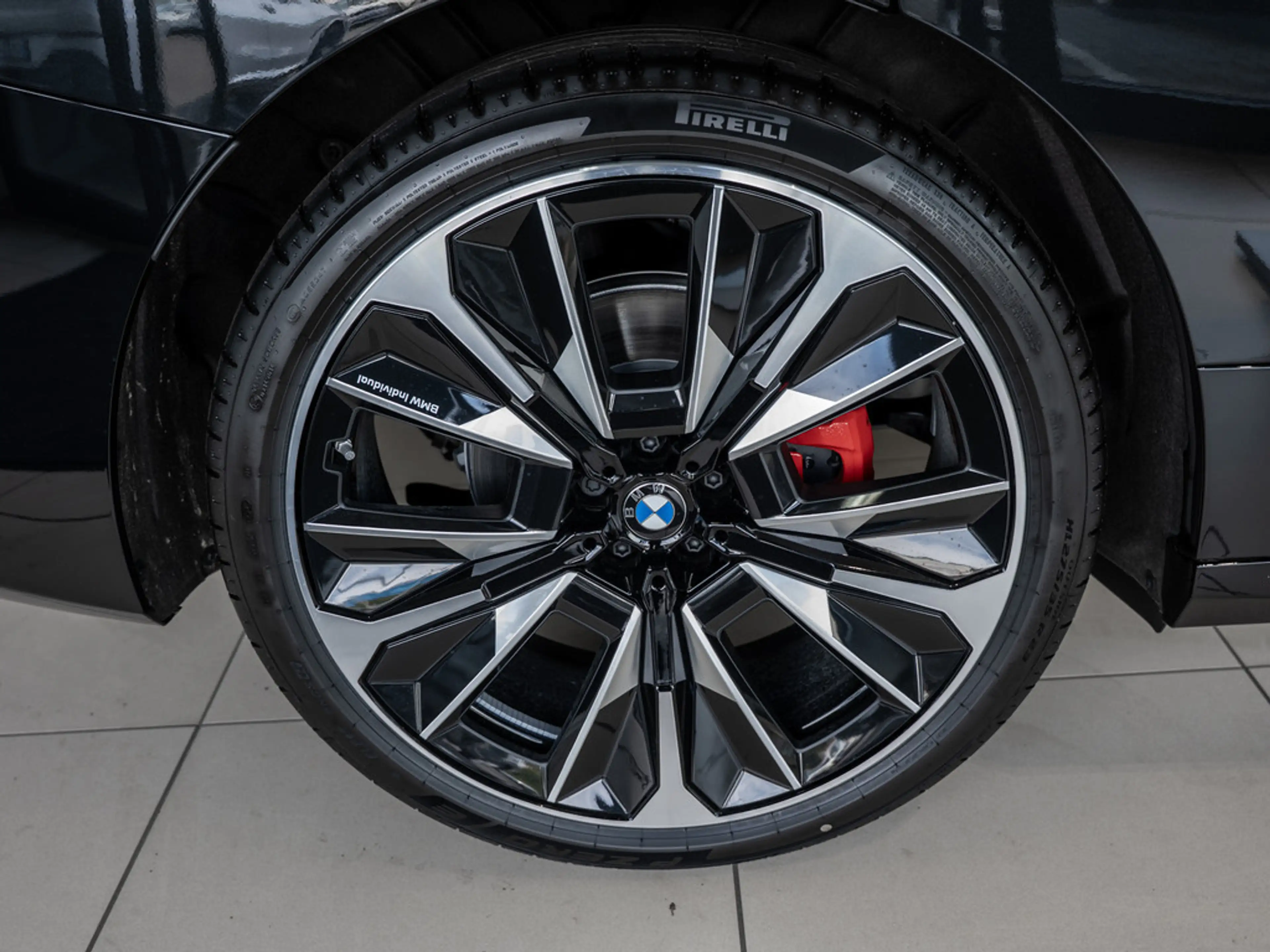 BMW iX xDrive60 M-Sport Pro FACEL. 360° PANO LED — photo 10