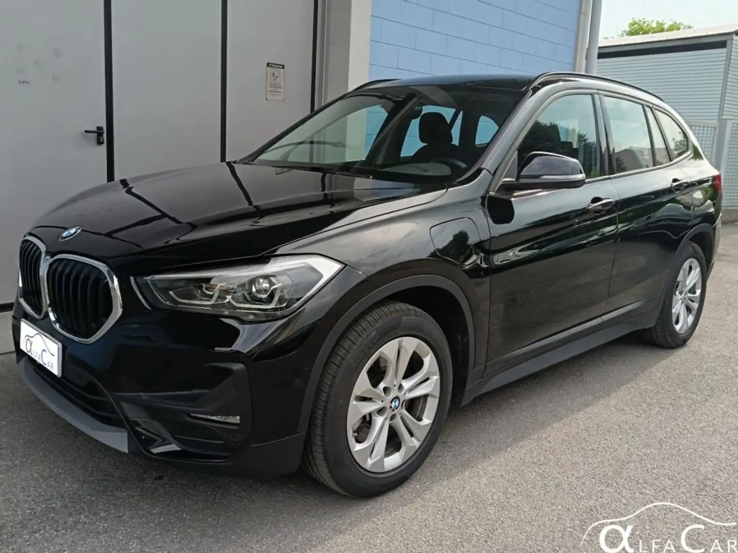 BMW X1 xDrive25e Business Advantage Nero - 1