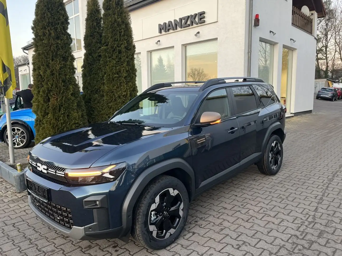 Dacia Bigster Hybrid 155 Extreme Blau - 1
