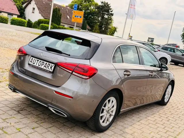 Mercedes-Benz A view 6