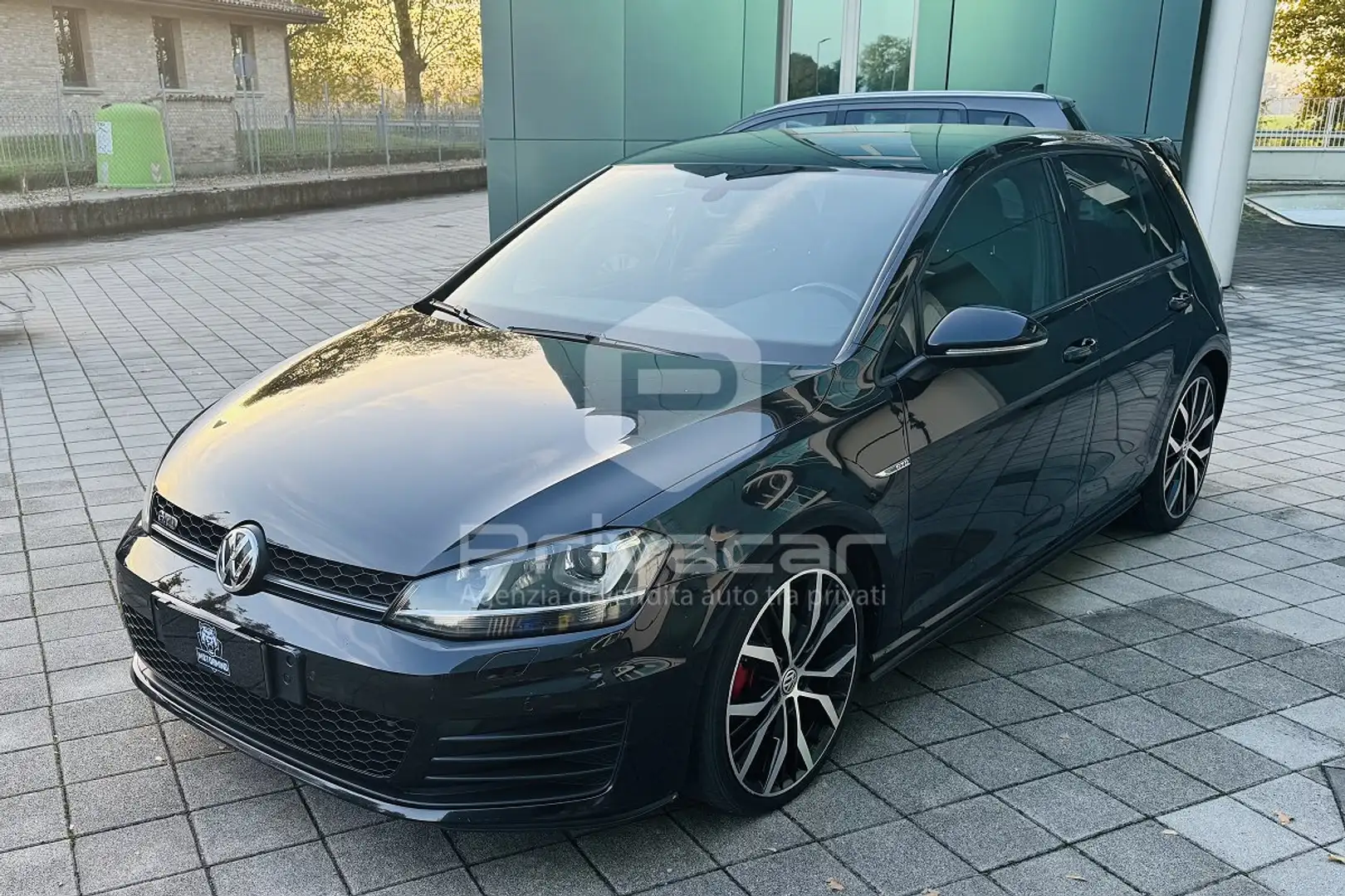 Volkswagen Golf Golf GTD 2.0 TDI 5p. BlueMotion Technology Nero - 1