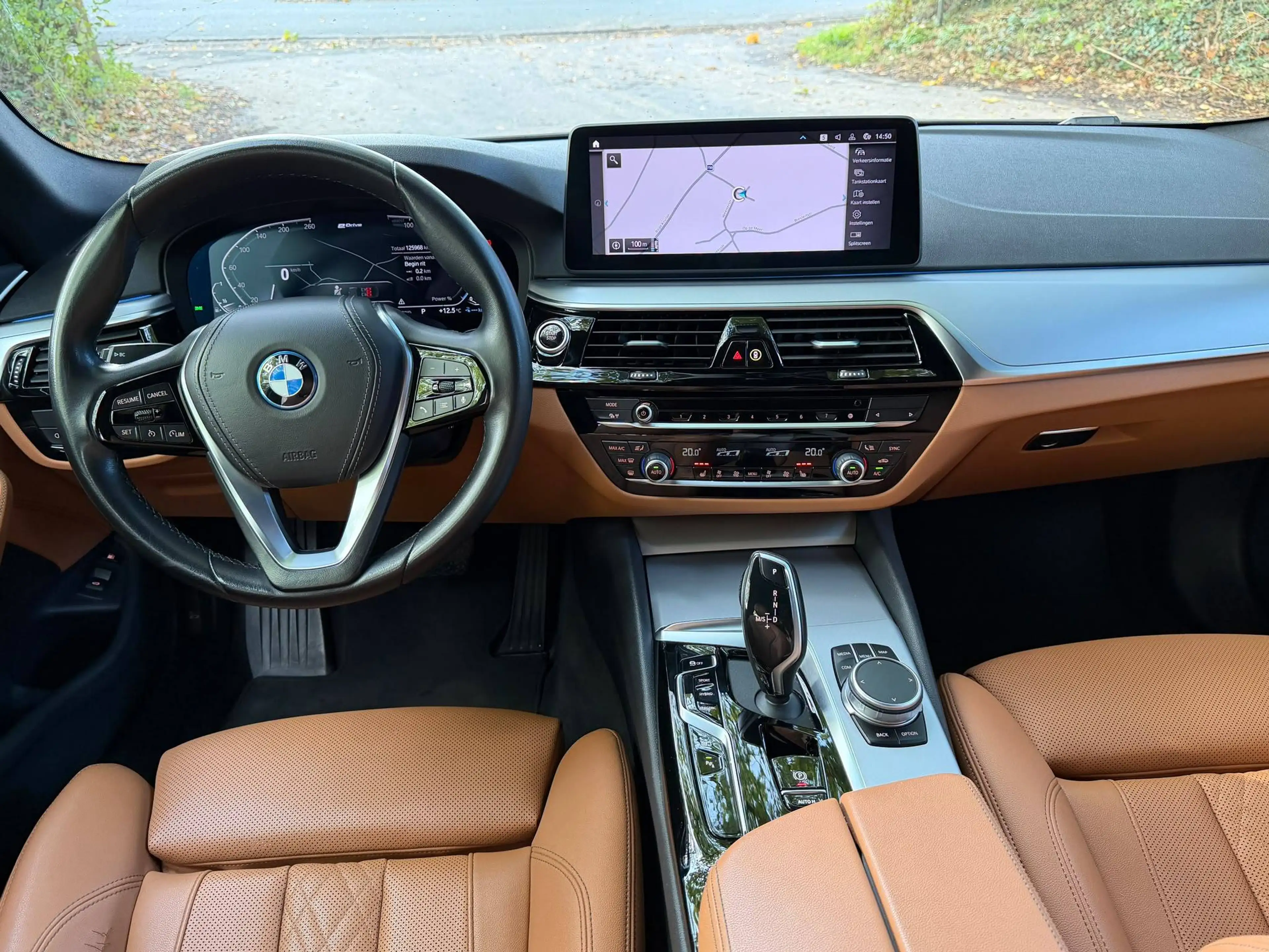 BMW 520 Touring 520eA Led-Navi Prof-Cockpit Pro-Verw.Leer-20" — photo 9