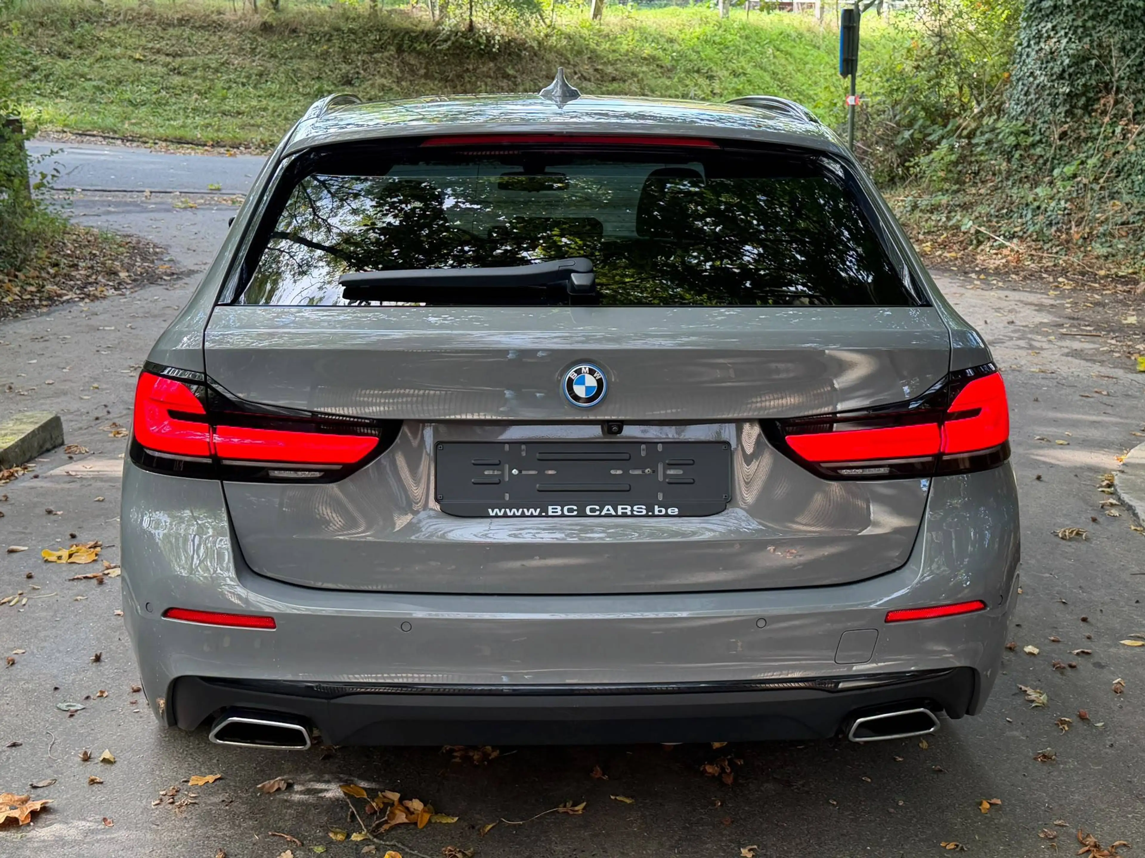 BMW 520 Touring 520eA Led-Navi Prof-Cockpit Pro-Verw.Leer-20" — photo 8