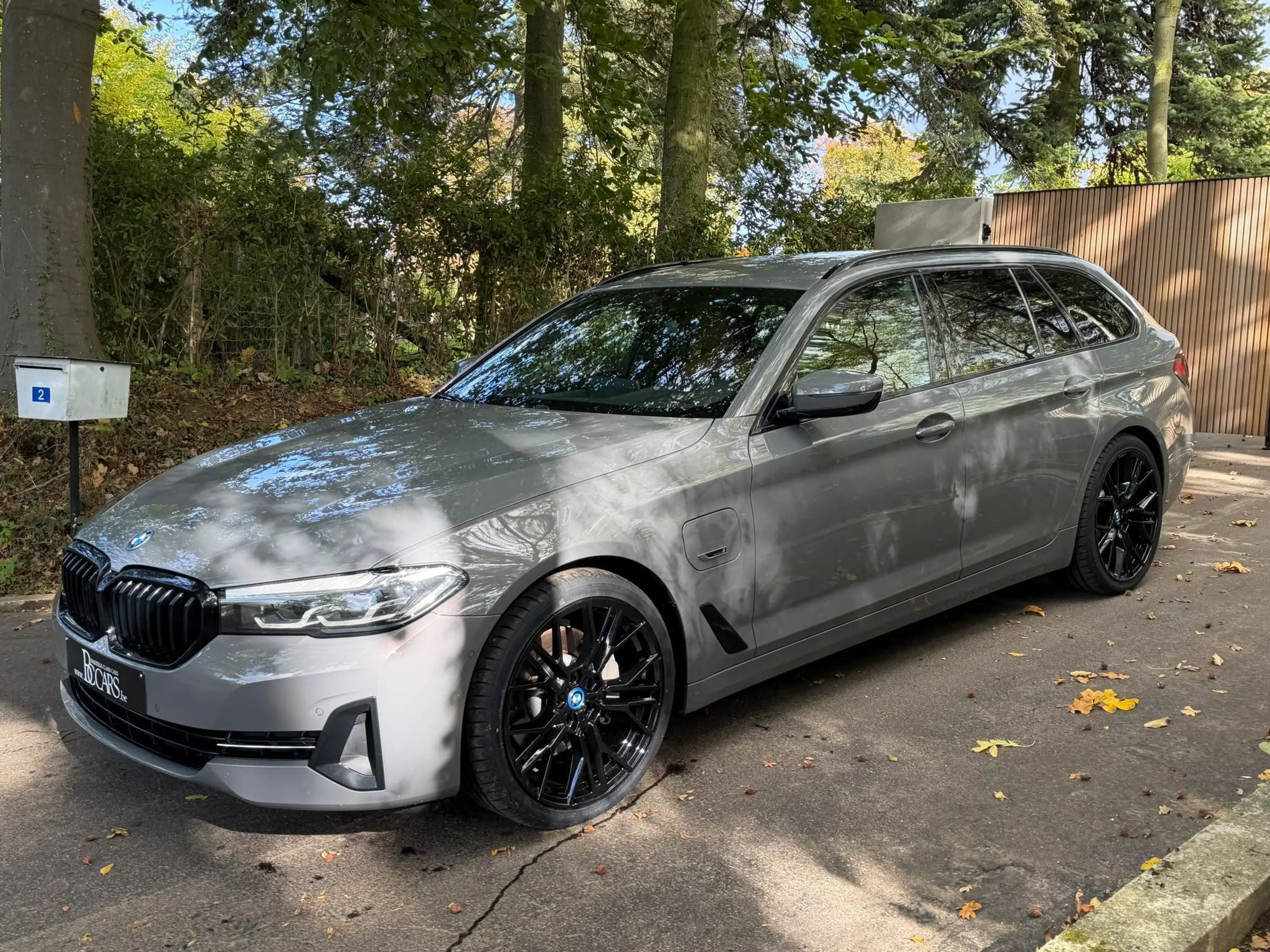 BMW 520 Touring 520eA Led-Navi Prof-Cockpit Pro-Verw.Leer-20" — photo 5