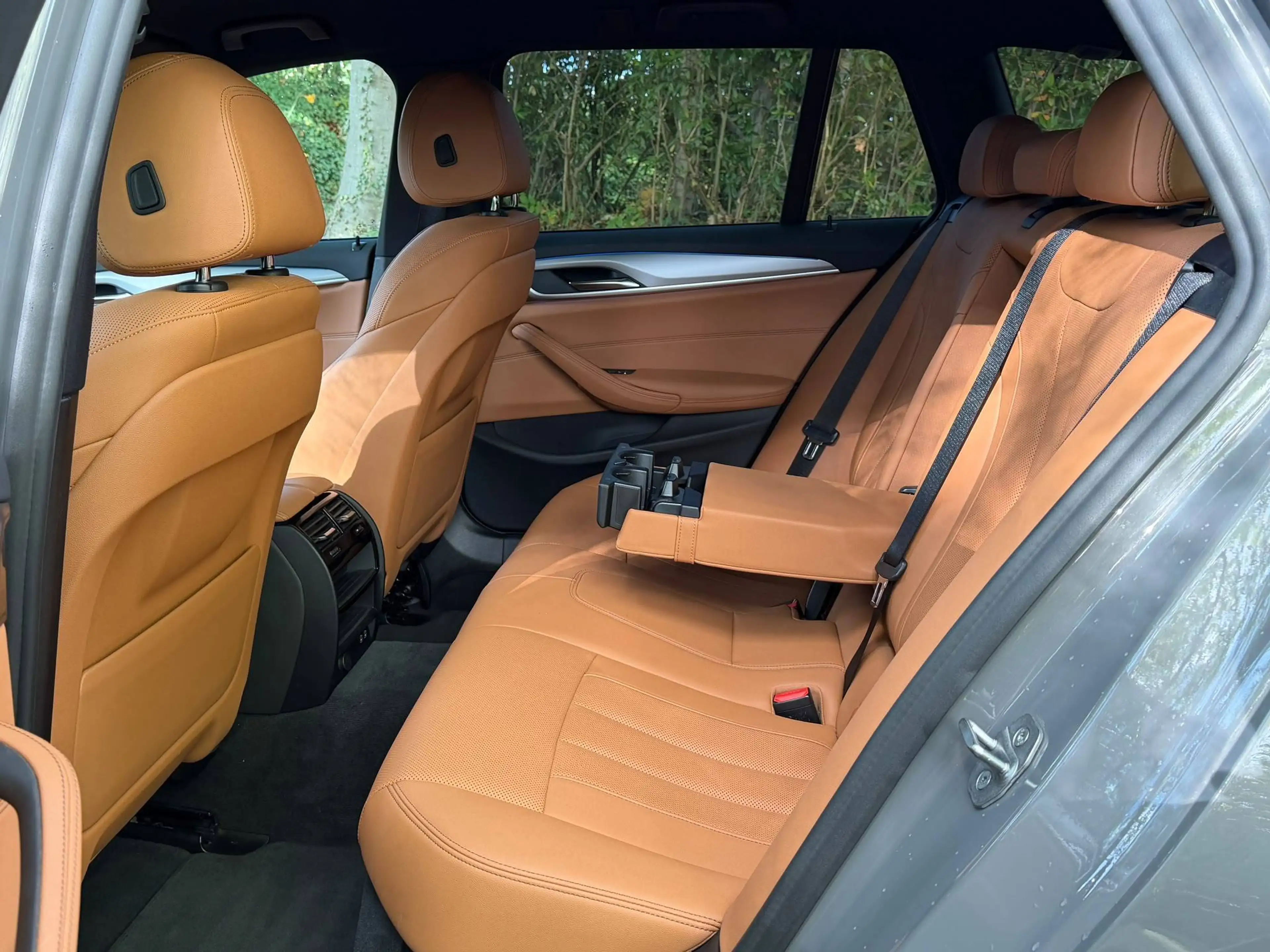 BMW 520 Touring 520eA Led-Navi Prof-Cockpit Pro-Verw.Leer-20" — photo 14