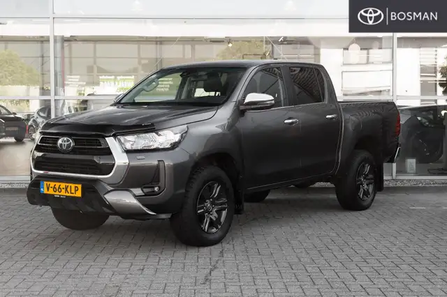 Toyota Hilux 2.4 D-4D Double Cab Challenger 5 zits in 2027