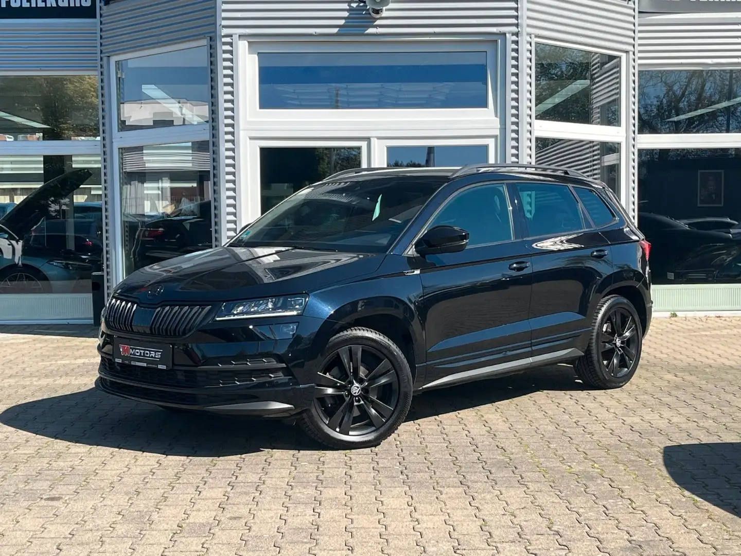 Skoda Karoq Sportline 4x4 Canton Kamera Elek. Heckklap Schwarz - 1