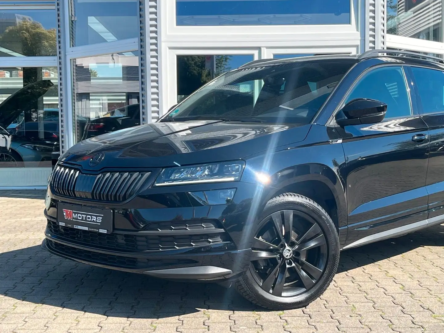 Skoda Karoq Sportline 4x4 Canton Kamera Elek. Heckklap Schwarz - 2